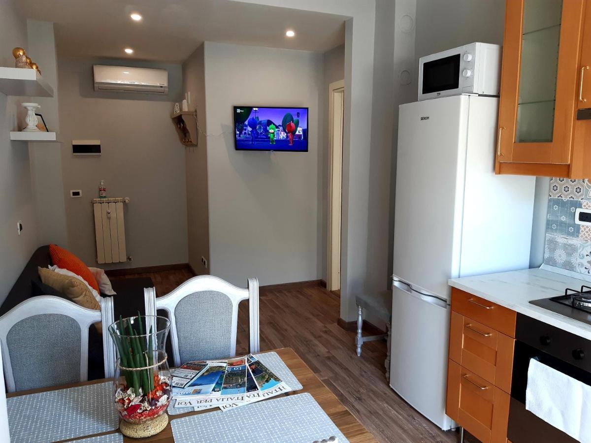 Deco & Retro Apartment Специя Экстерьер фото