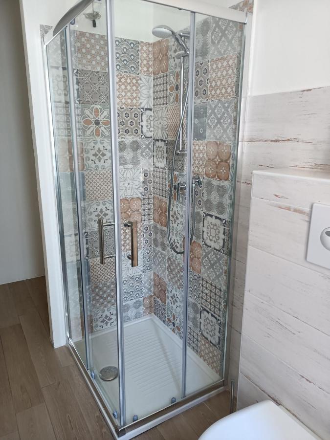 Deco & Retro Apartment Специя Экстерьер фото