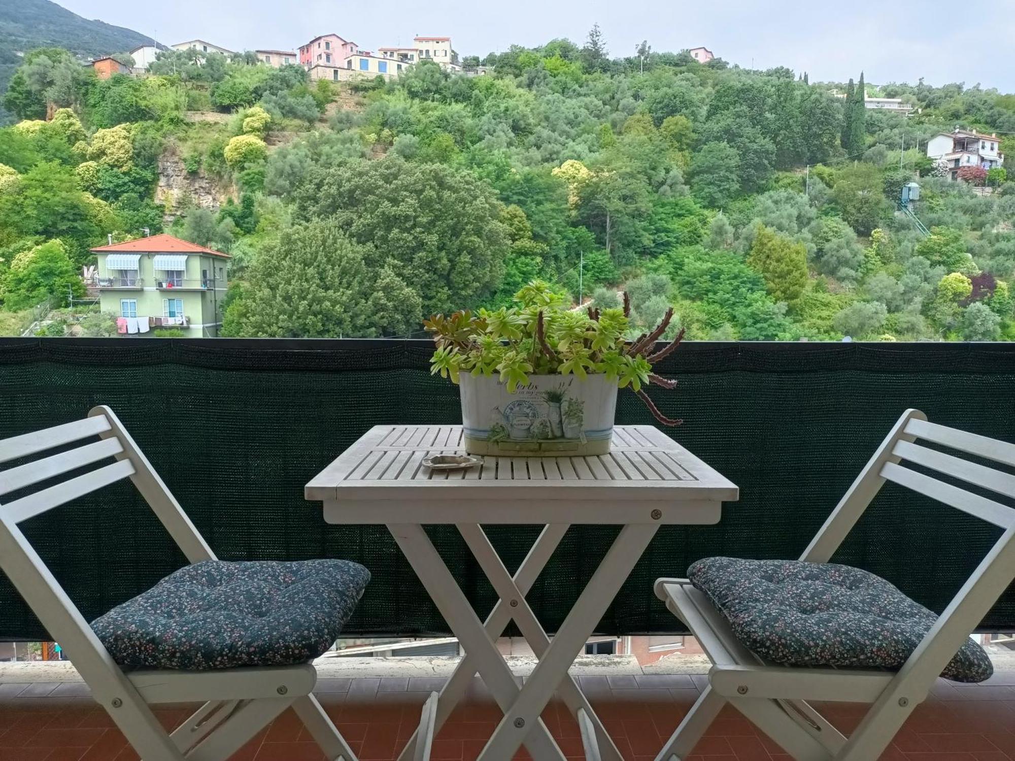 Deco & Retro Apartment Специя Экстерьер фото